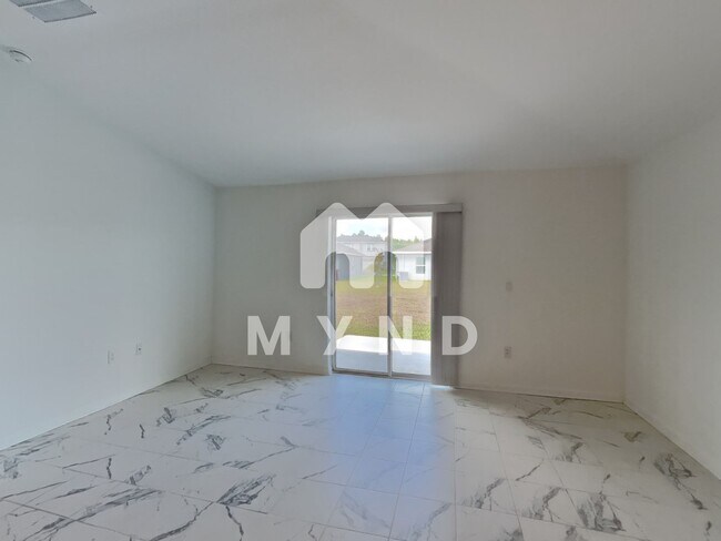 Photo - 4251 Bull St