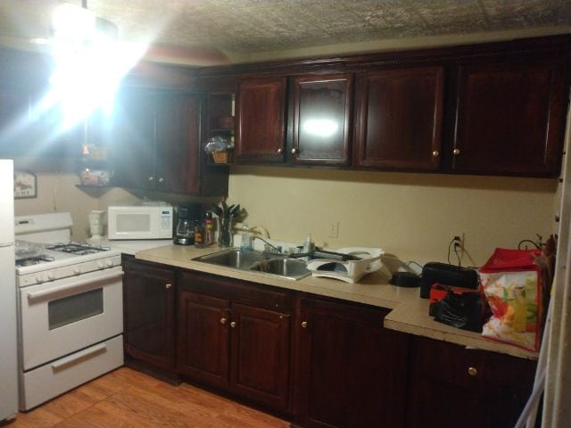 Photo - 1610 E 28th St