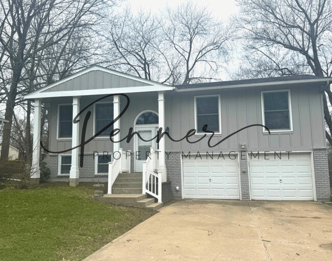 Building Photo - 302 SE Brentwood Dr