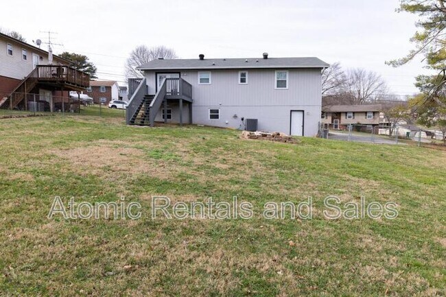 Photo - 716 N Whispering Oak Cir