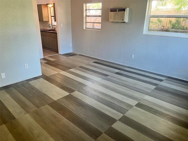 Photo - 137 38th Ave SE