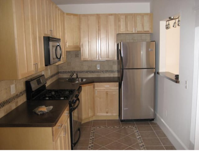 Photo - 23 Saint Lukes Rd Unit 1
