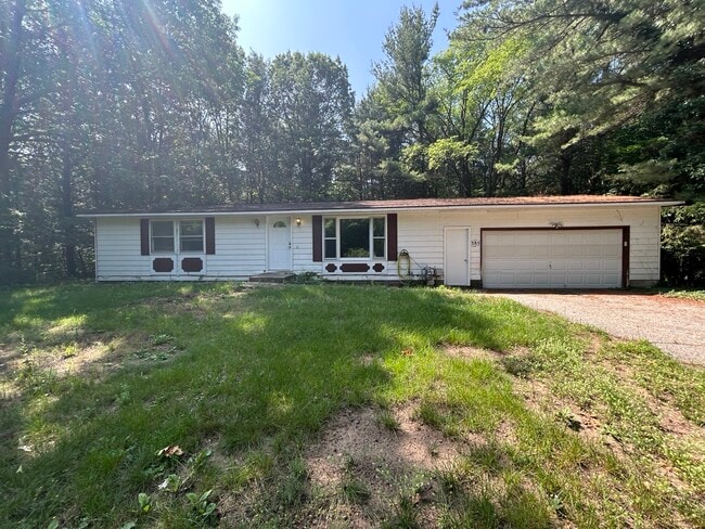 Building Photo - 385 N Lakeshore Dr