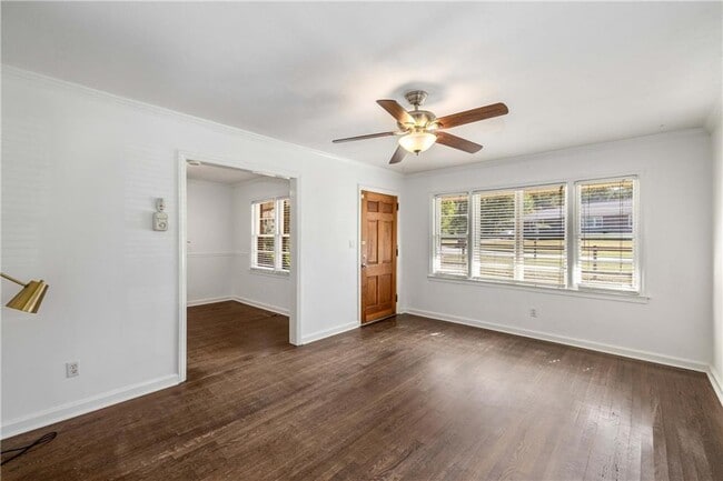 Photo - 2149 Settle Cir SE