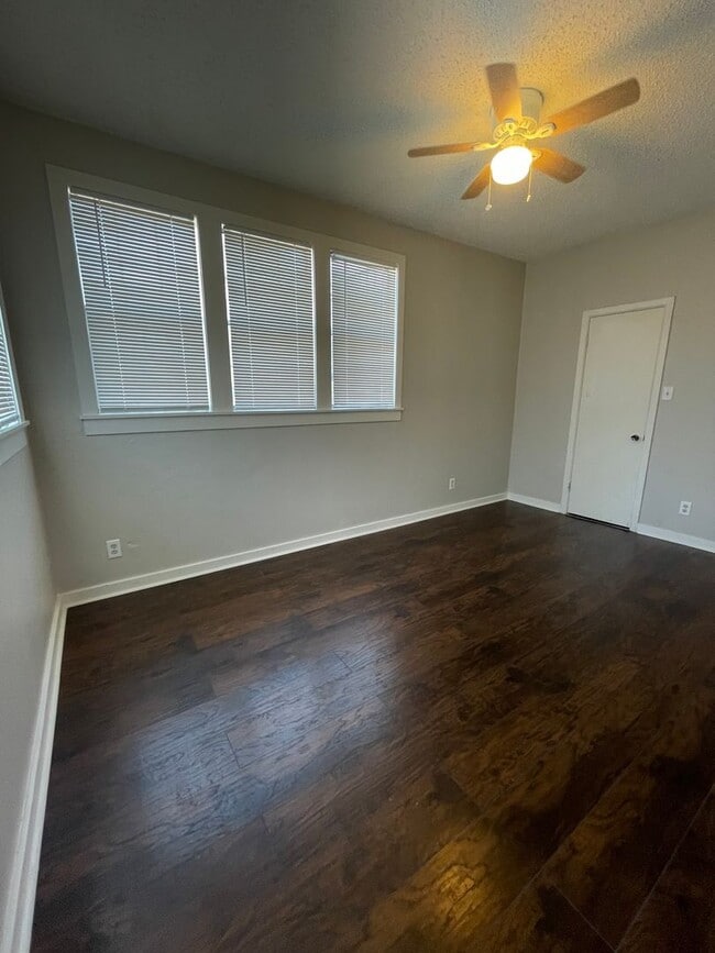 Photo - 814 Main St Unit 814 Main #1 - G1 Real