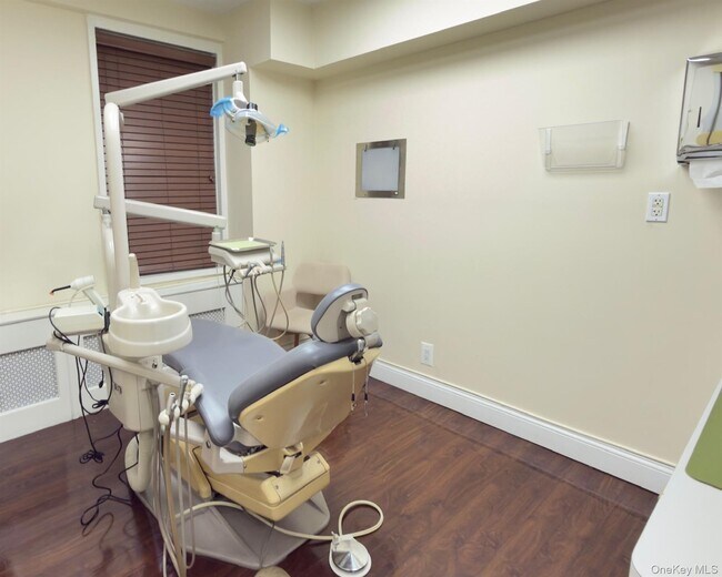 Photo - 333 E 34th St