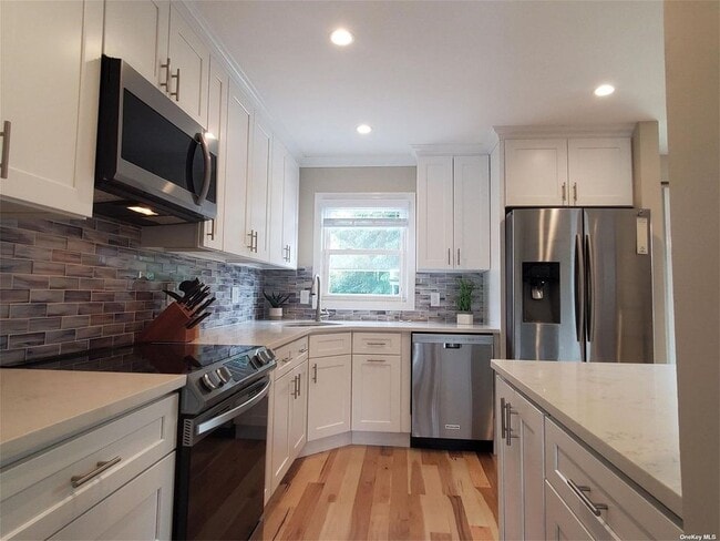 Photo - 371 E Penn St Unidad Home