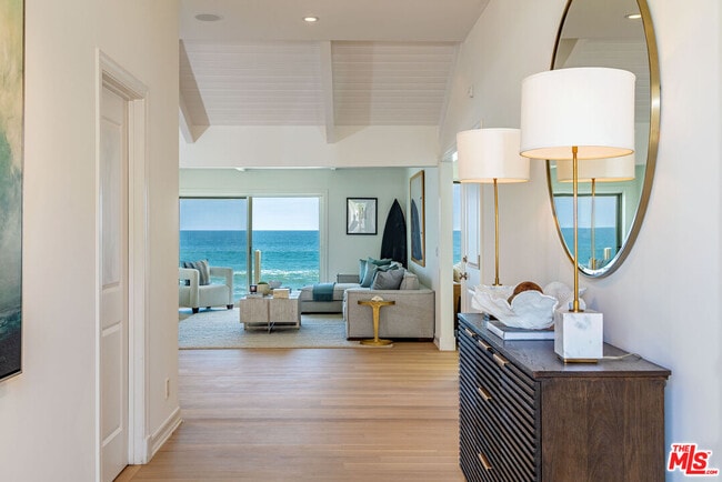 Photo - 24314 Malibu Rd