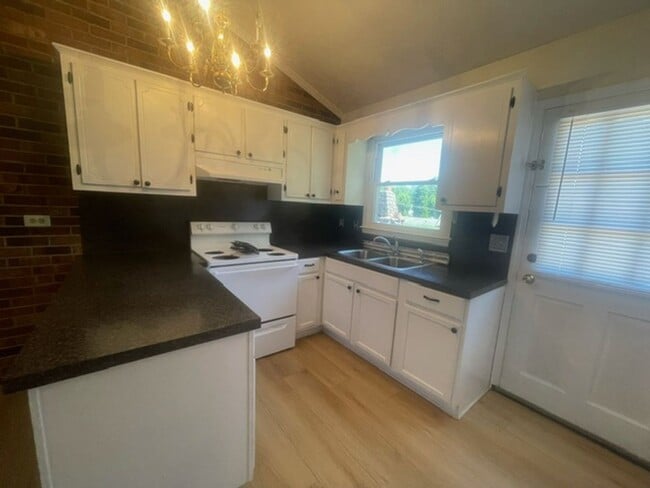 Photo - Quail Ridge Apartments 2 Unit Apt. 6