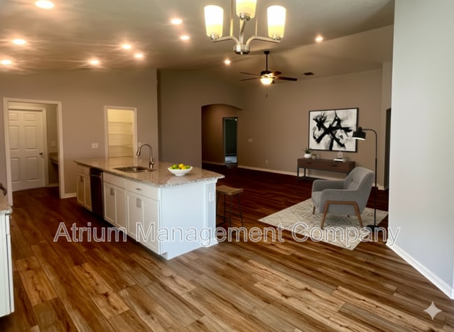 Photo - 5420 Tessin trl