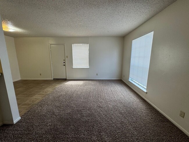Photo - 4504 Chase Cir Unit Apt D