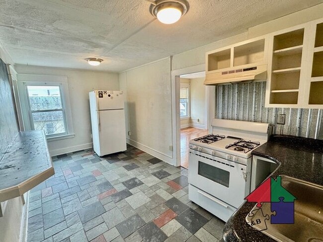 Amazing Two Bedroom in Burlington - $500 OFF FIRST MONTHS RENT WHEN YOU SIGN A LEASE BY 9/15!