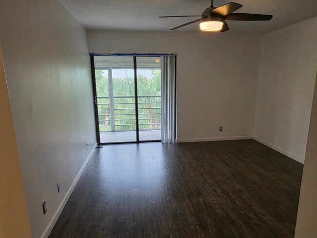 Photo - 2312 S Cypress Bend Dr Unidad 2BR 400