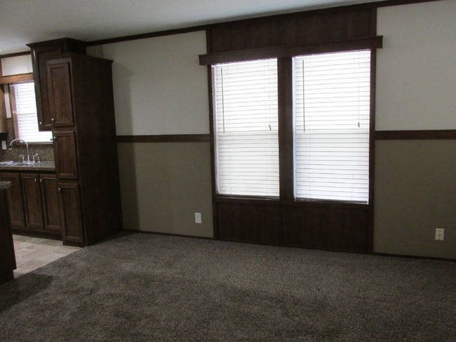 Photo - 3805 7th St NE