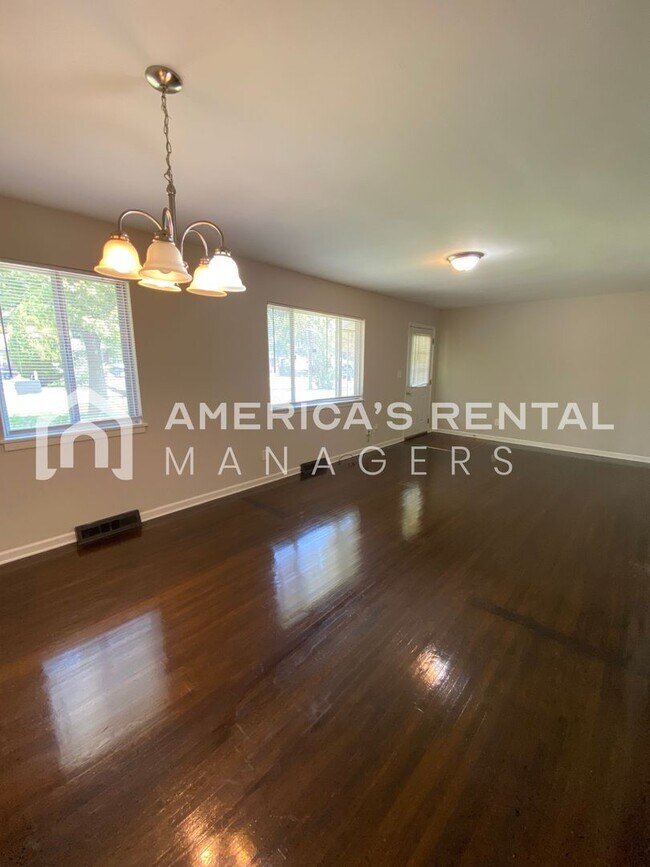 Photo - DEPOSIT PENDING! PRICE REDUCTION!!! - Home...