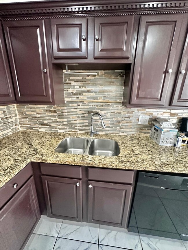 Photo - 4158 Inverrary Dr Unit 202