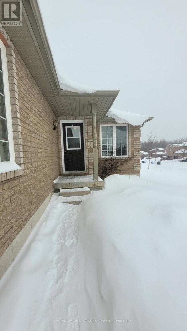 Photo - 82 Shalom Way