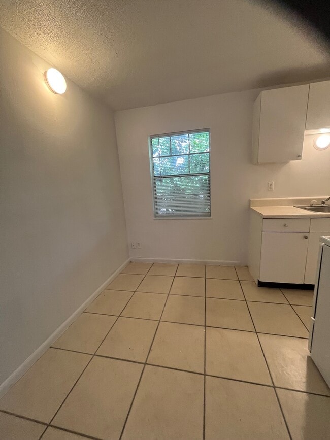 Photo - 1227 NE 5th Ter