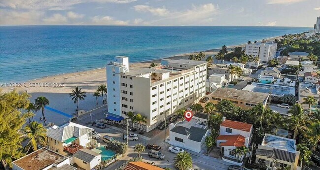 Building Photo - 310 Oregon St Unit 3