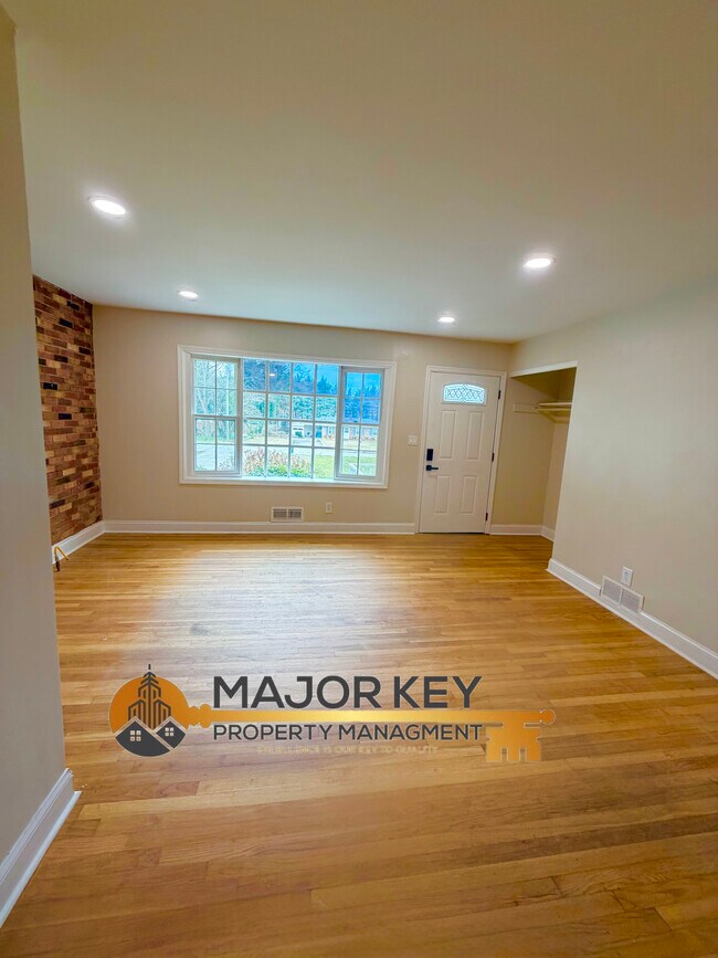 4178 Suzanne Ln