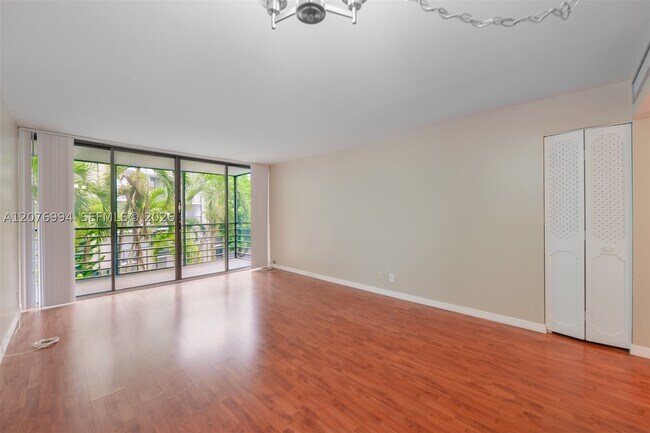 Photo - 20500 W Country Club Dr Unit 406
