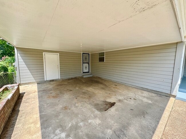 Photo - 4140 Crain Rd