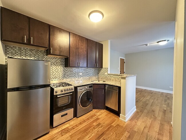 Photo - 2917 N Mildred Ave Unidad CC2