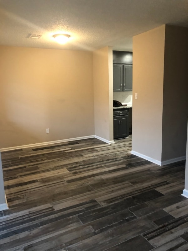 Photo - 1103 W Myrtle St Unit E