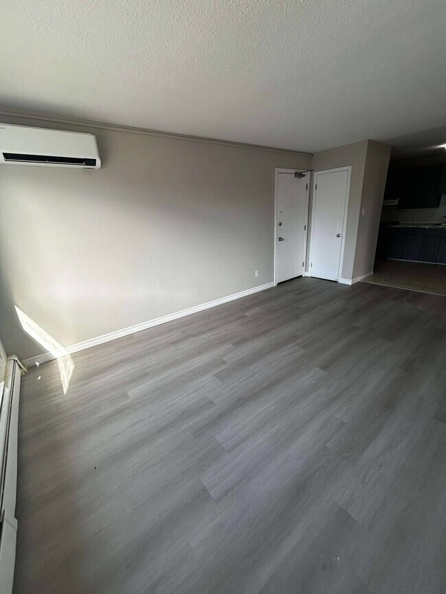 Photo - 265 High St Unit 8