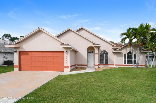 Photo - 1721 SW Whipple Ave