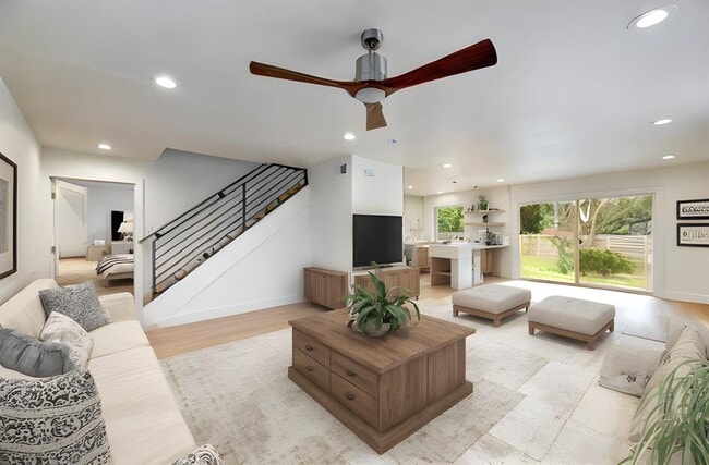 Photo - 300 Lightsey Rd