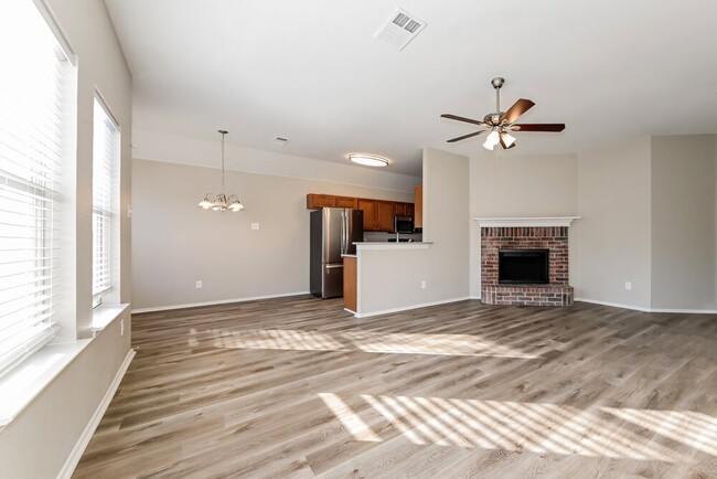 Photo - 1326 Misty Dr