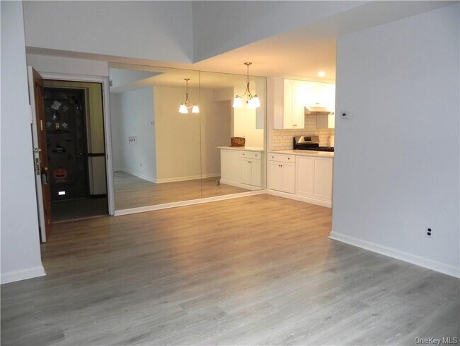 Photo - 1250 North Ave Unidad 209