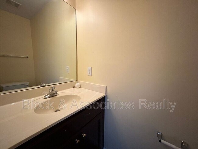 Photo - 3712 Winborne Ln