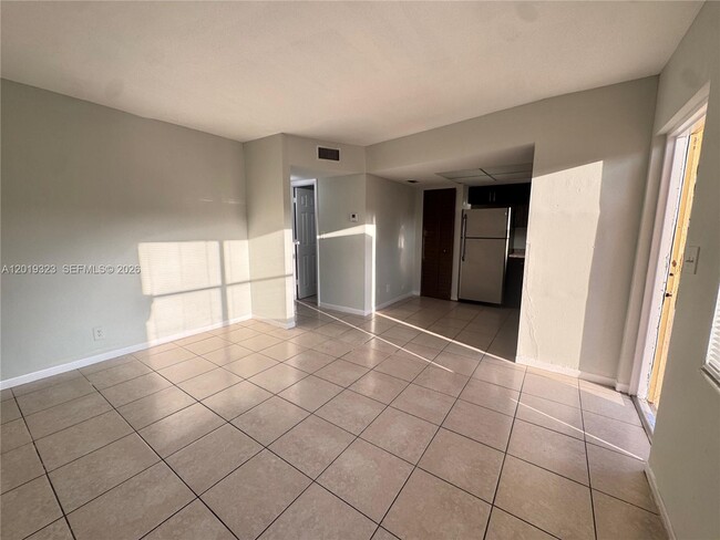 Photo - 101 NE 41st St Unit A9