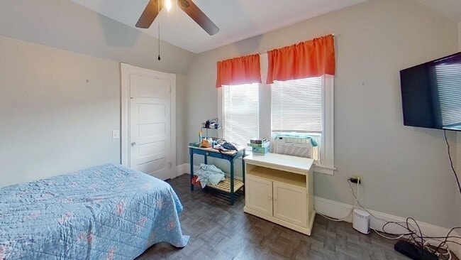 Photo - 25 Williams St Unit 3