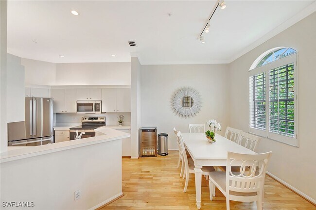 Photo - 400 L'Ambiance Cir Unit 204