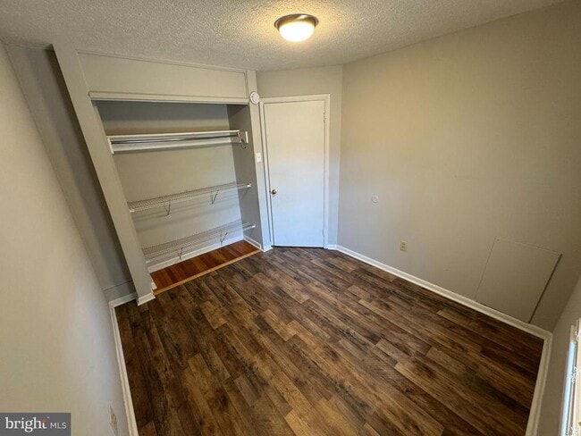 Photo - 29 W Leicester St