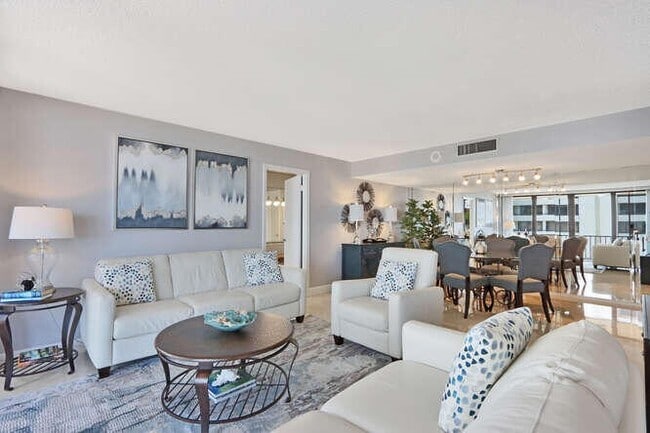 Building Photo - 4200 N Ocean Dr Unit 2-903