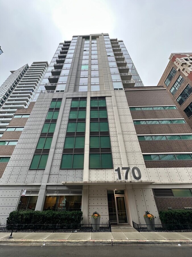 Photo - 170 W Polk St