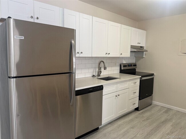 Photo - 3 Toms Point Ln Unit A