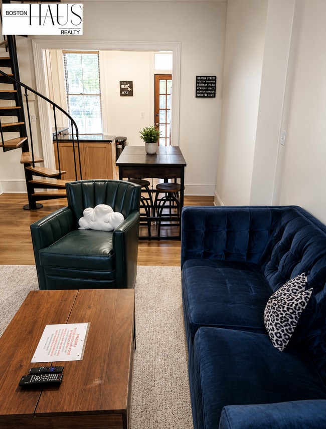 Photo - 36 Hanson St Unit 2