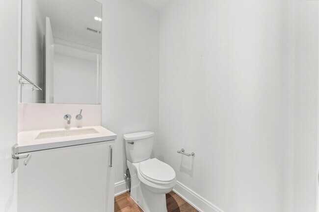 Photo - 2323 W Main St Unit 606