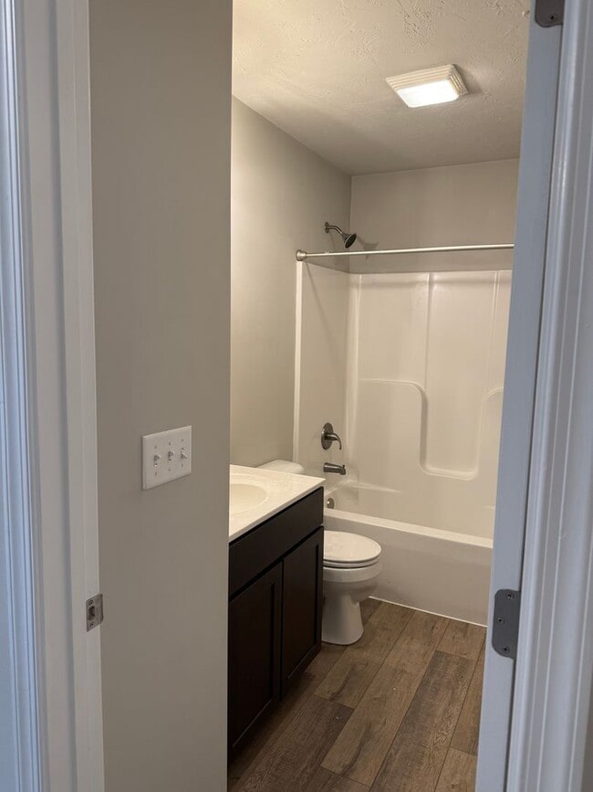 Photo - Beautiful 3 bedroom, 2.5 bath townhouse av...
