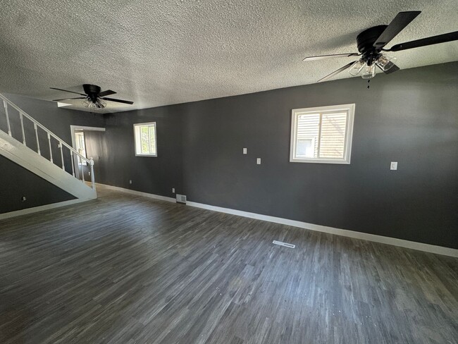 Photo - Affordable Spacious Home for your Family!