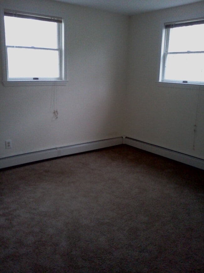 17 Glenwood Ave