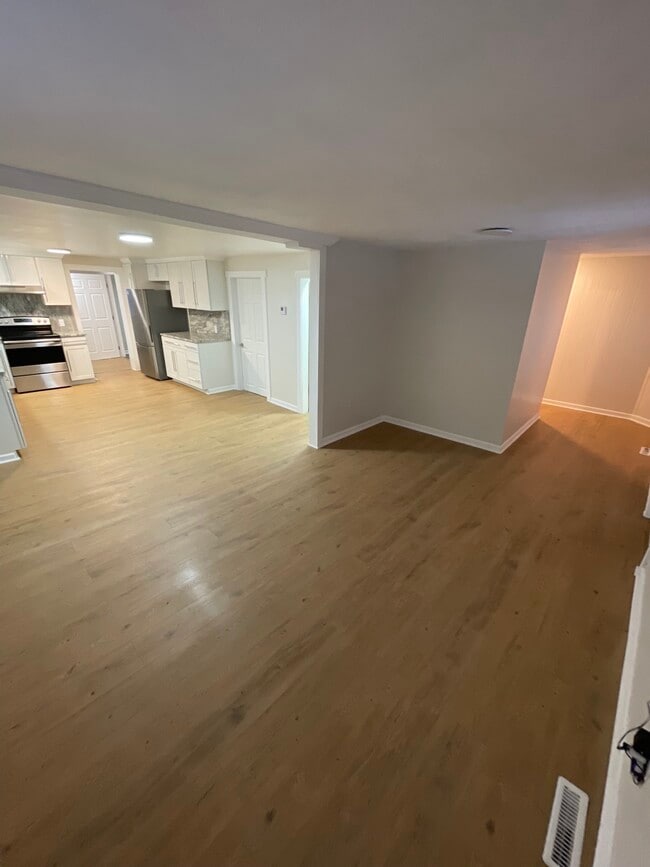 Photo - 119 E Wilson St