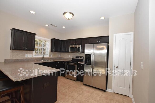 Photo - 249 English Oak Dr