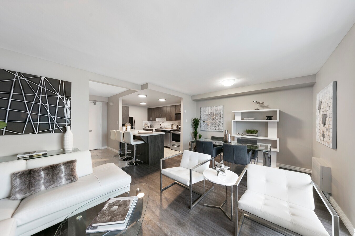 Photo - St. Clair Towers