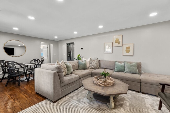 Photo - 8254 Mary Ann Ave Apartamento Unidad ID1032359P